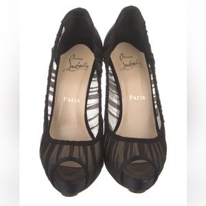 Christian Louboutin
Mesh Accents Pumps
